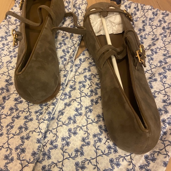 Women's Brown Suede Ballet Flats - Picture 3 of 4